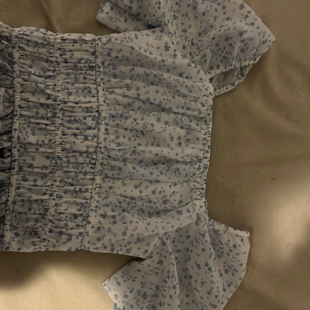 COPY - hollister white floral top